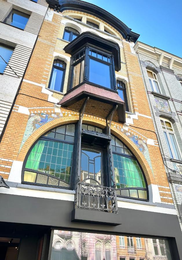 3 Bedroom Art-nouveau With Free Parking * Ghent
