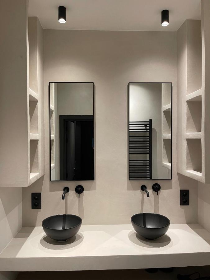3 Bedroom Art-nouveau With Free Parking Apartment Gent